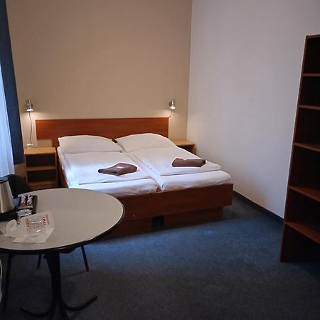 Beta Pension Praga Esterno foto