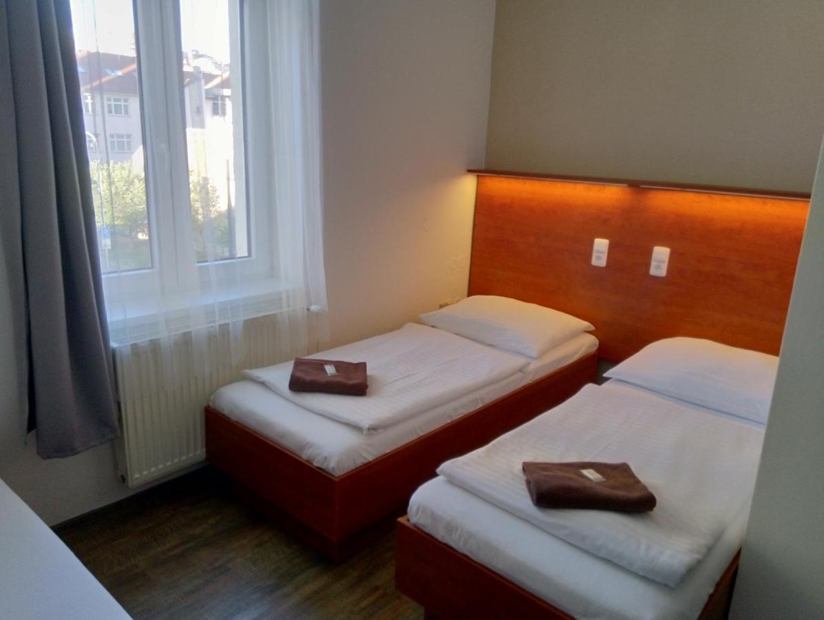 Beta Pension Praga Esterno foto