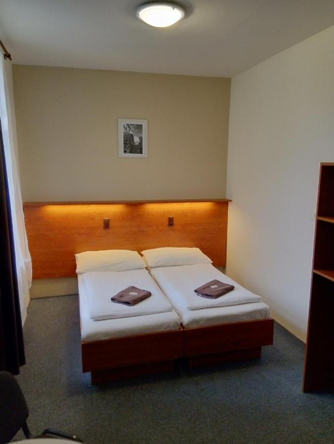 Beta Pension Praga Esterno foto