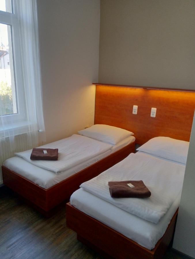 Beta Pension Praga Esterno foto