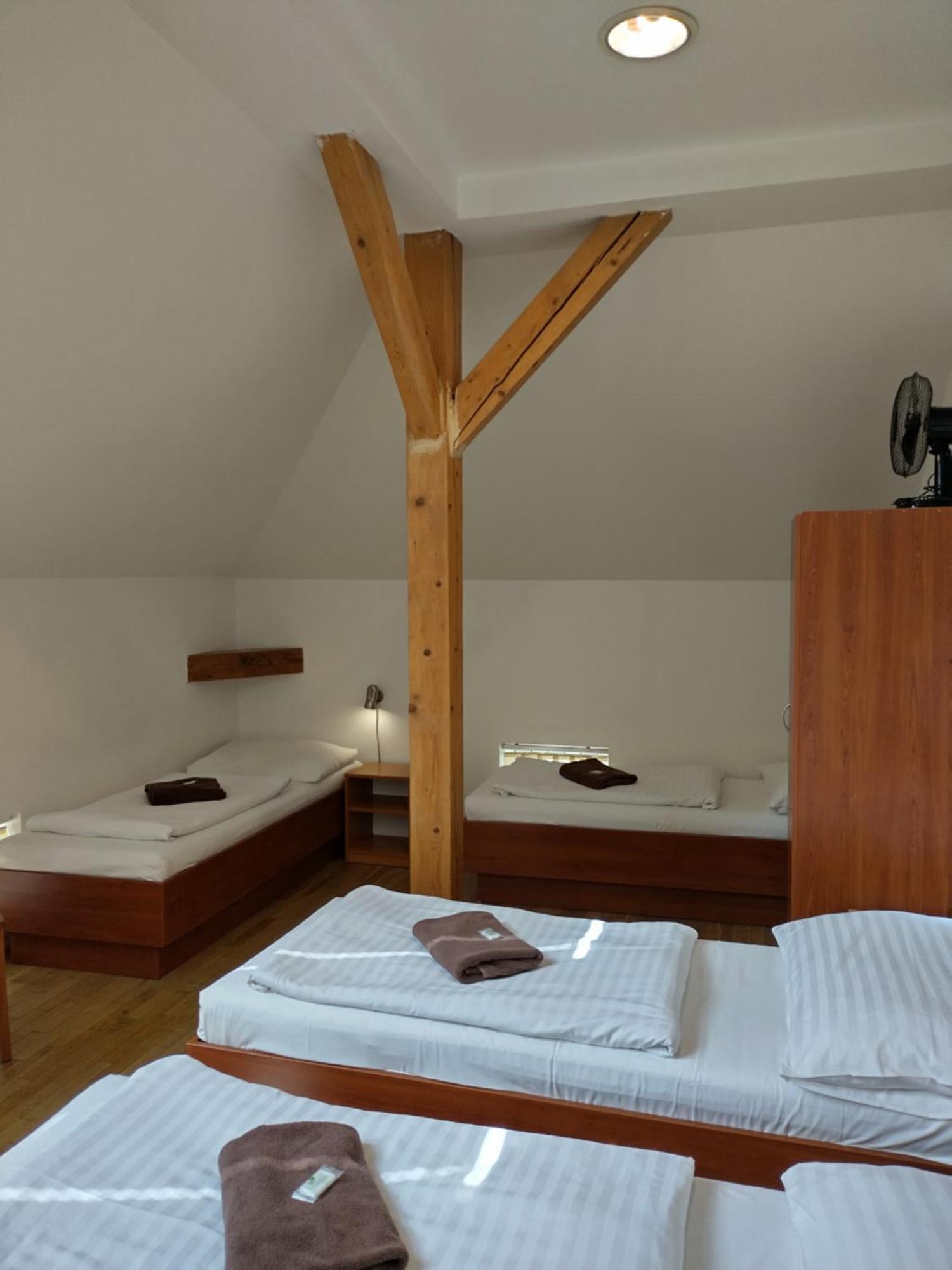 Beta Pension Praga Esterno foto