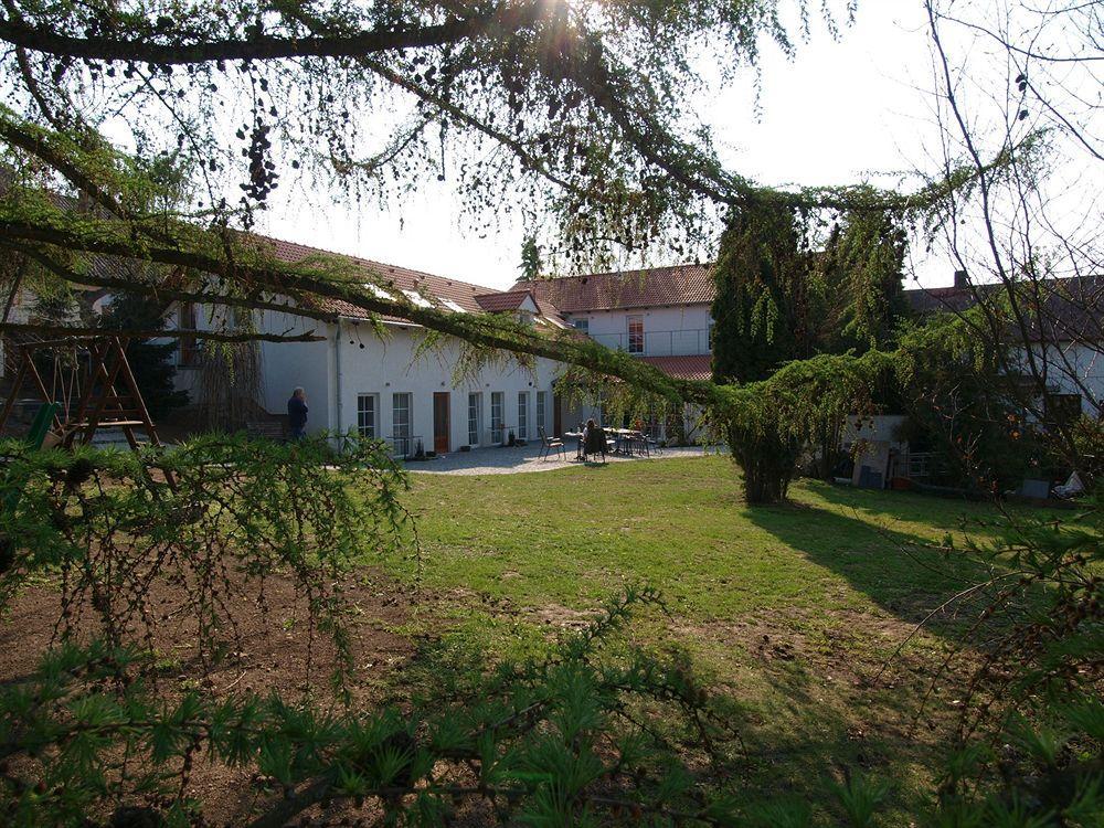Beta Pension Praga Esterno foto