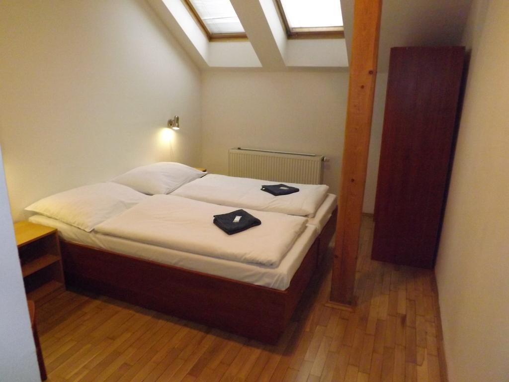 Beta Pension Praga Esterno foto