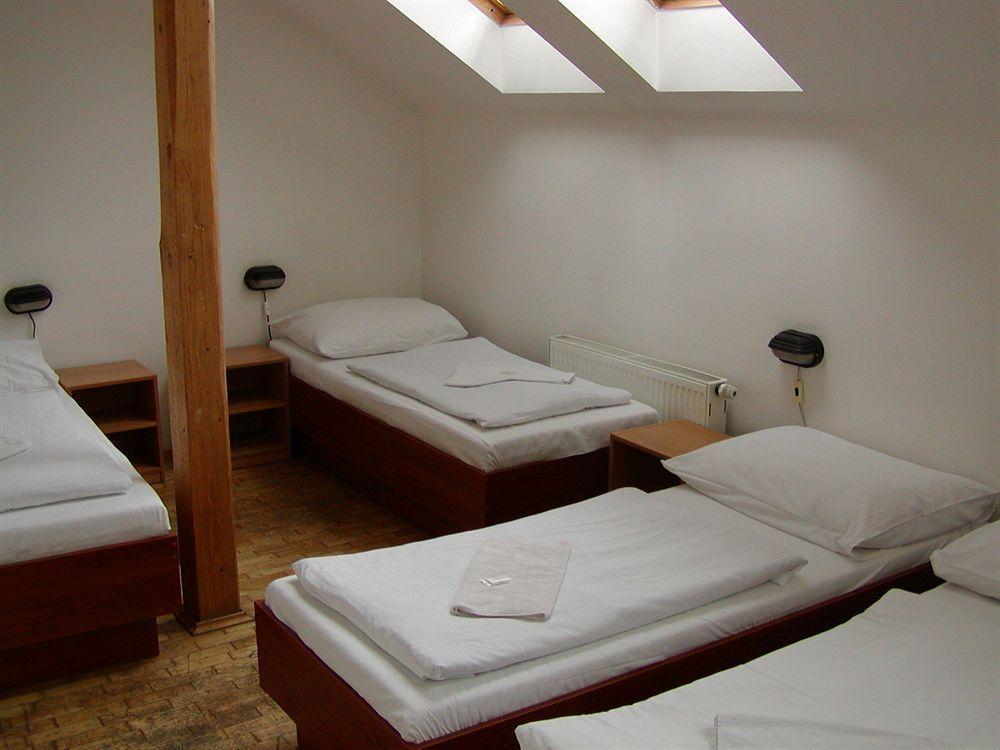 Beta Pension Praga Esterno foto
