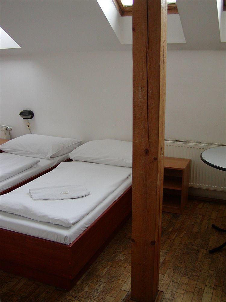 Beta Pension Praga Esterno foto