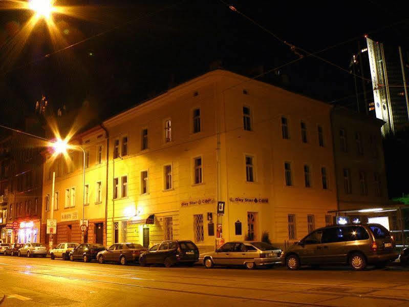 Beta Pension Praga Esterno foto