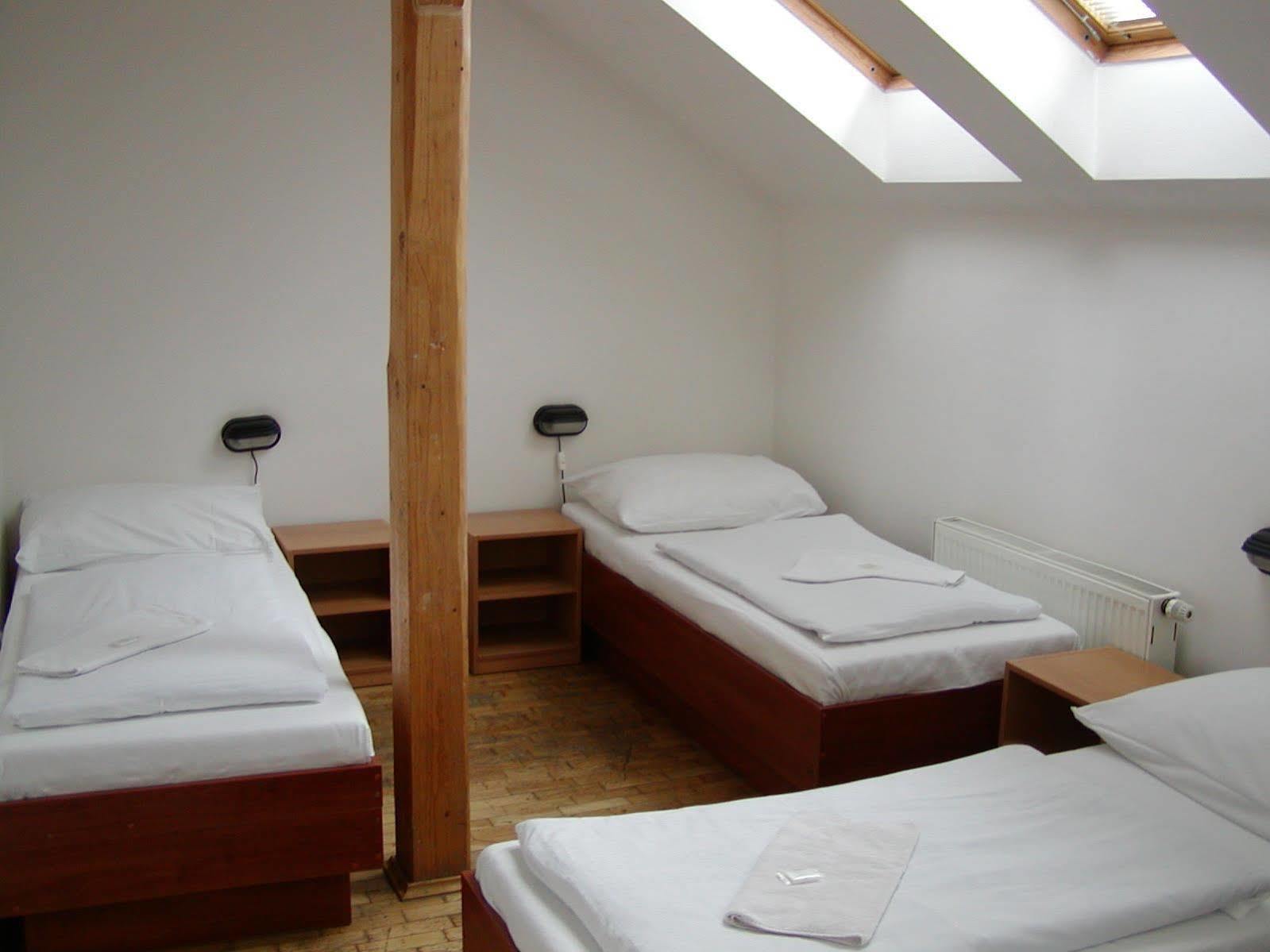 Beta Pension Praga Esterno foto